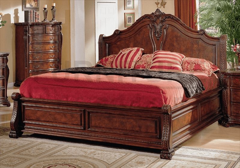 Giường ngủ cổ điển cao cấp từ gỗ sồi đỏ