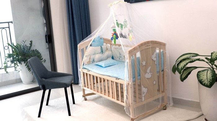 giường cho bé sơ sinh bằng gỗ