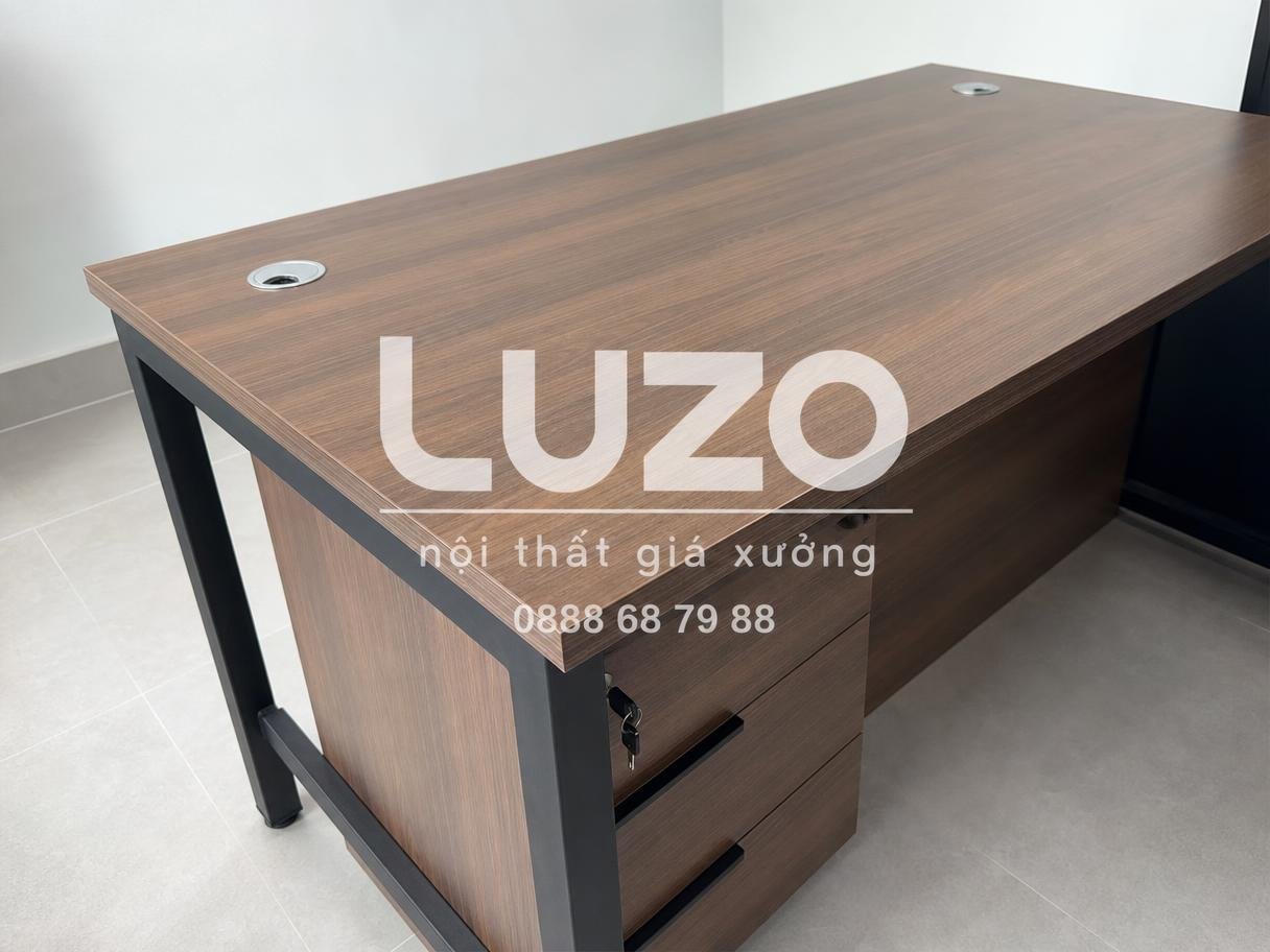 Vật liệu và phương án đi dây cho bàn làm việc văn phòng