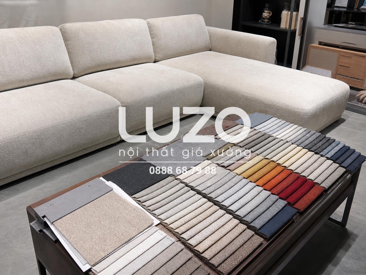 Tư vấn chọn mẫu vải bọc sofa tại showroom